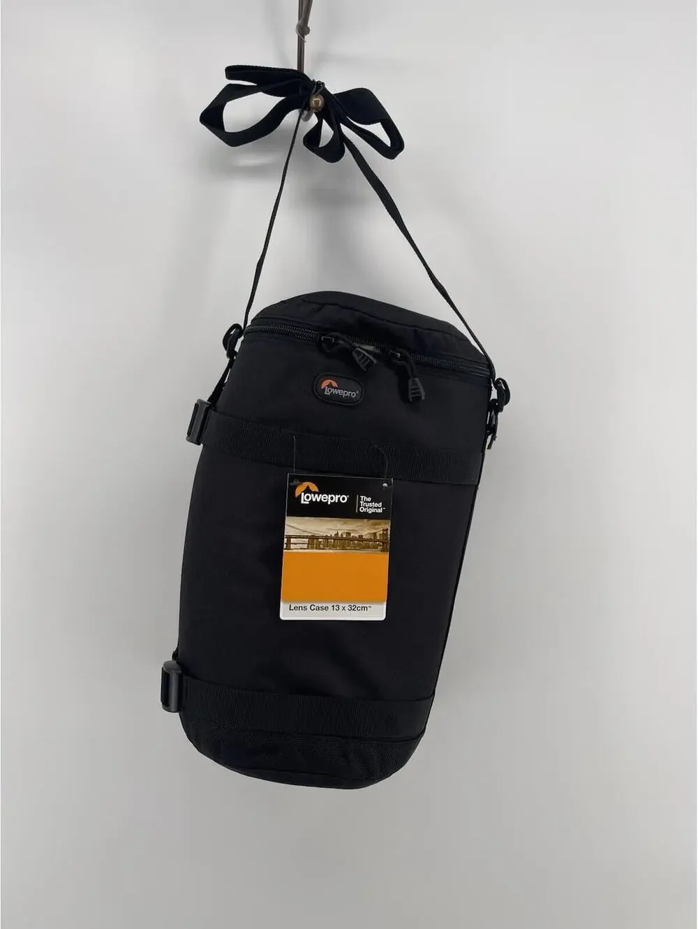 Lowepro Lens Case 13x32cm Camera Lens Bag Padded Black New With Tags
